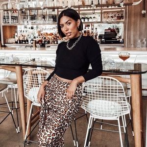 Leopard print midi skirt